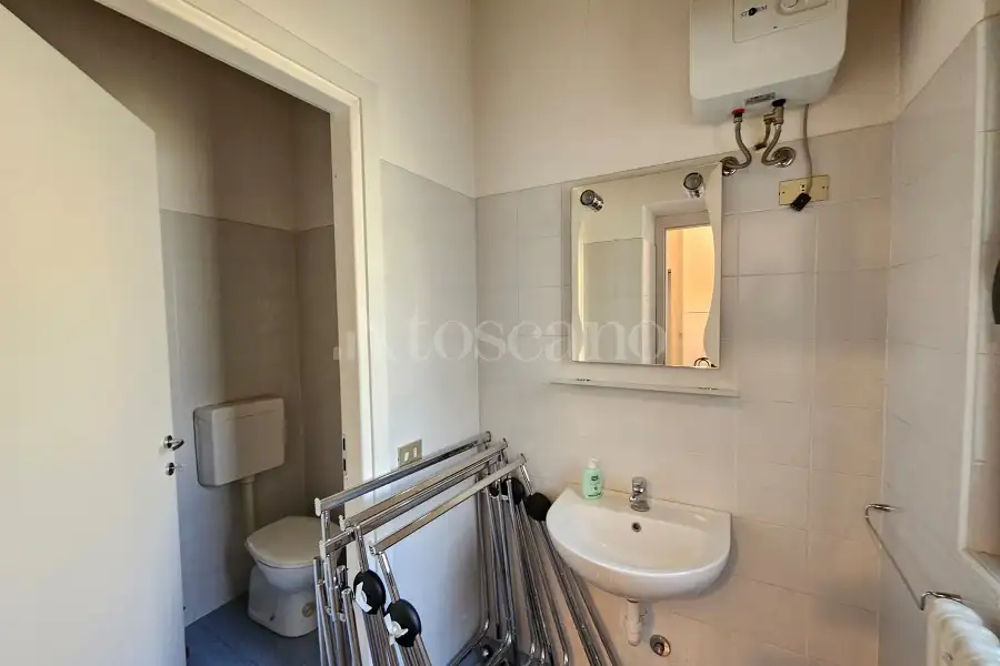 Negozio in vendita di 80 mq a €66.000 (rif. 35/2026)