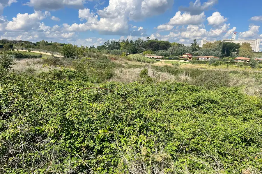 Edificabile Residenziali in vendita di 2.212 mq a €269.000 (rif. 41/2025)