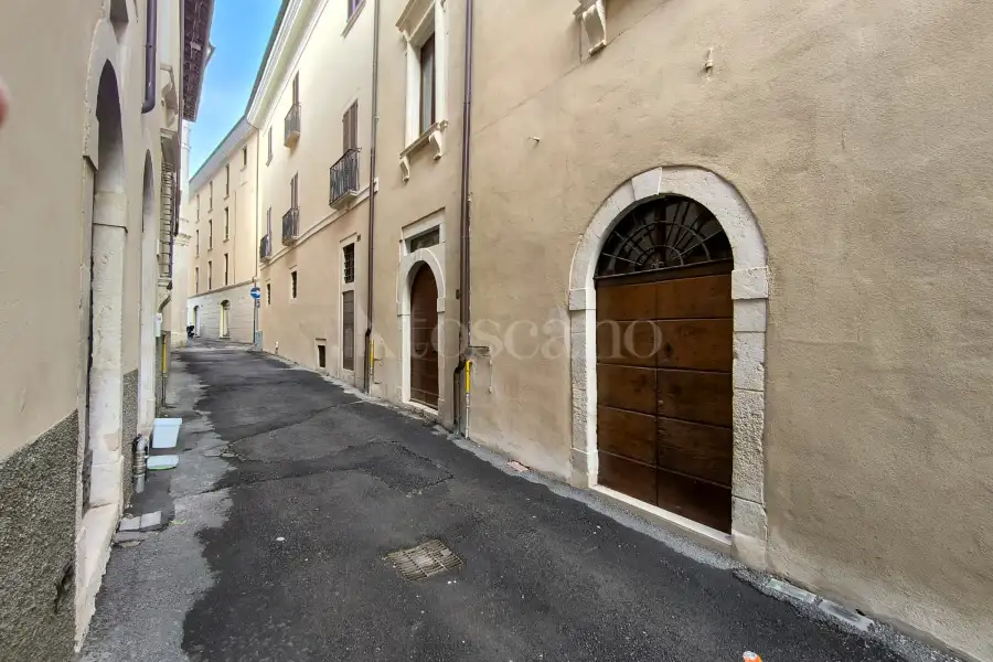 Negozio in vendita di 180 mq a €240.000 (rif. 49/2025)