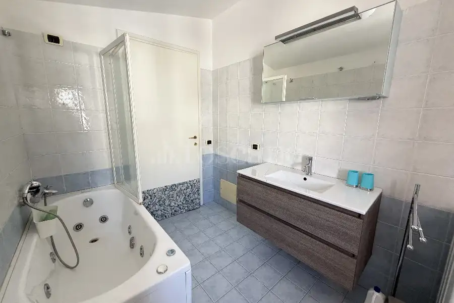 Attico in vendita di 88 mq a €179.000 (rif. 61/2026)