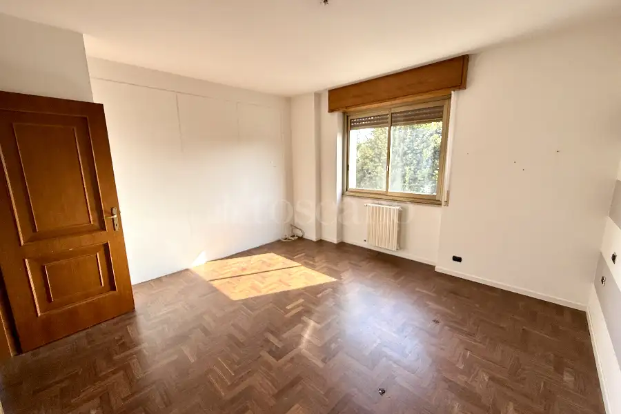Villa Bifamiliare in vendita di 260 mq a €330.000 (rif. 9/2025)