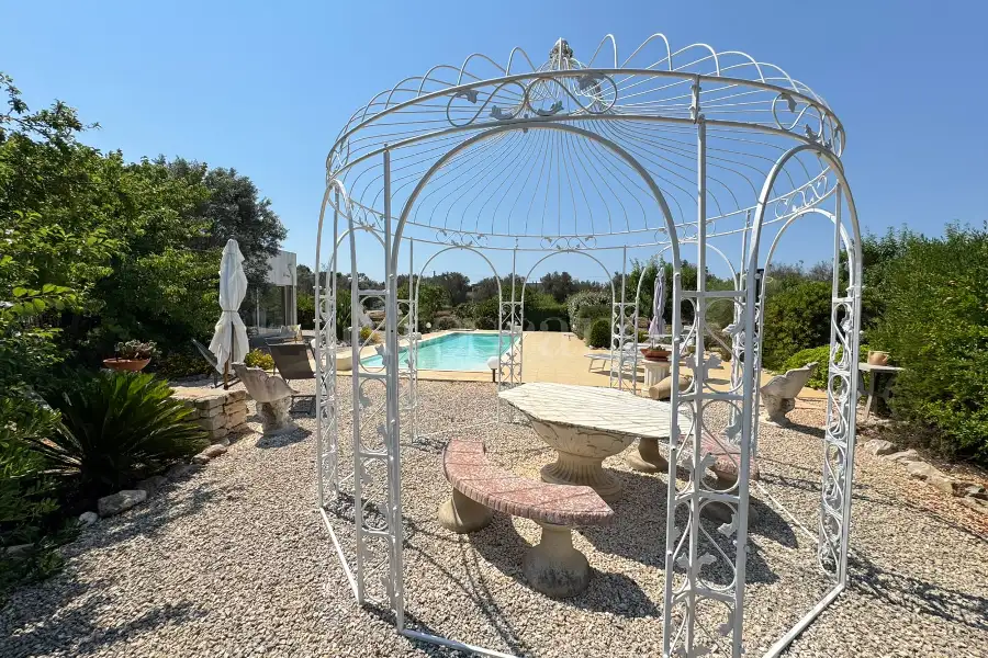 Villa in vendita di 170 mq a €780.000 (rif. 3/2026)