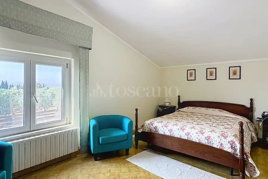 Casa Indipendente in vendita di 300 mq a €280.000 (rif. 85/2025)