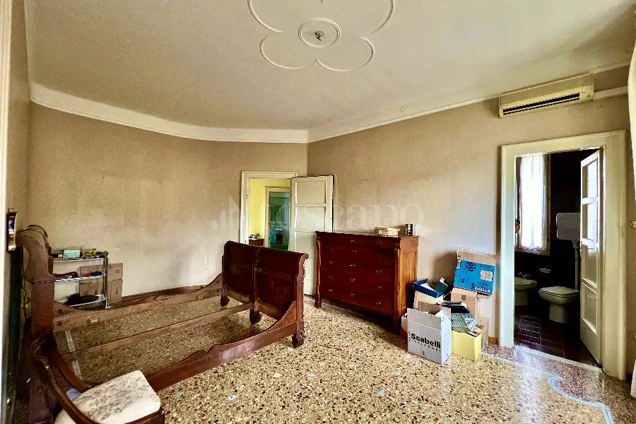 Casa Indipendente in vendita di 350 mq a €430.000 (rif. 27/2026)