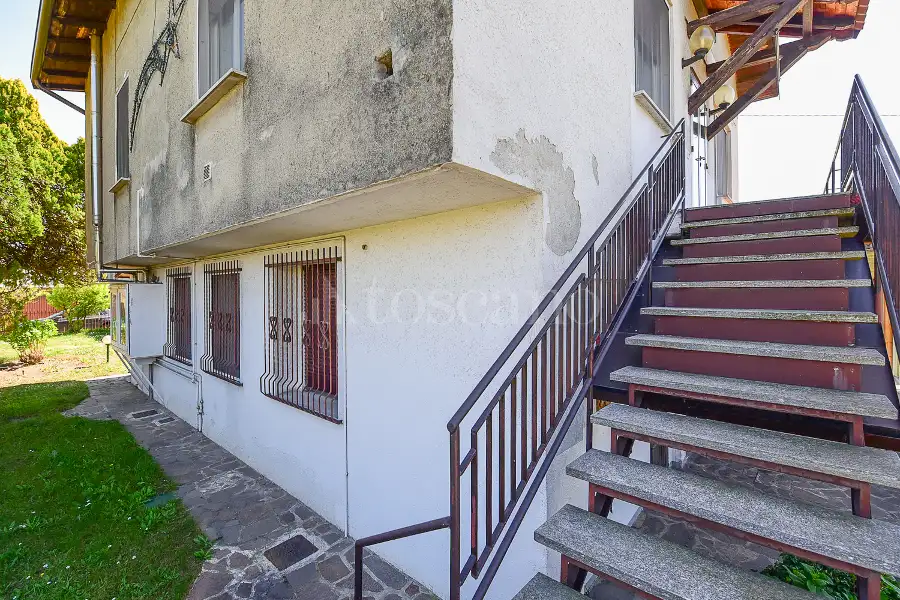Casa Indipendente in vendita di 180 mq a €305.000 (rif. 23/2026)