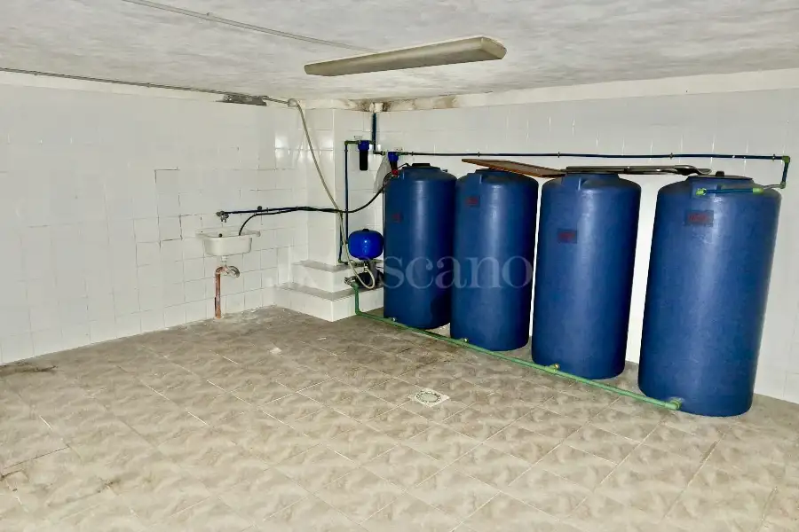 Ufficio in vendita di 416 mq a €148.000 (rif. 189/2024)
