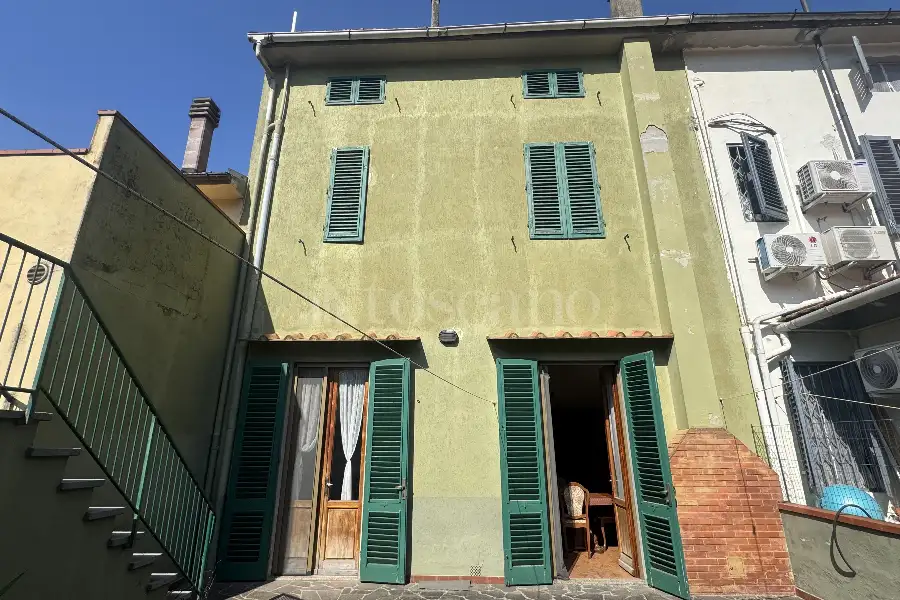 Villino a Schiera in vendita di 201 mq a €395.000 (rif. 17/2026)