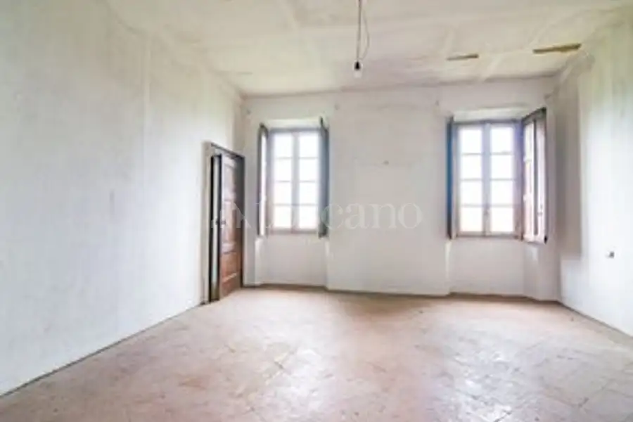 Casale in vendita di 400 mq a €180.000 (rif. 11/2026)