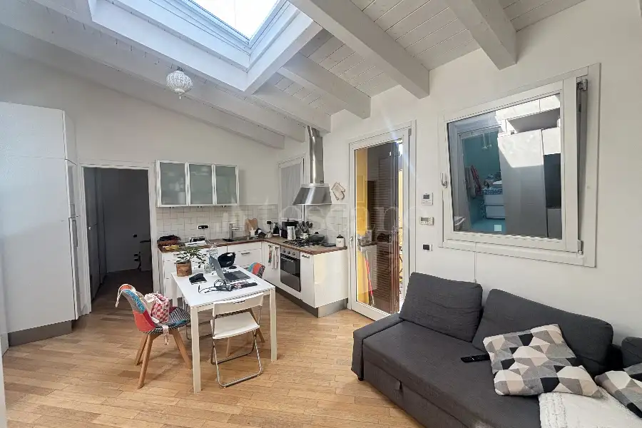 Casa in affitto di 43 mq a €1.300 (rif. 11/2026)