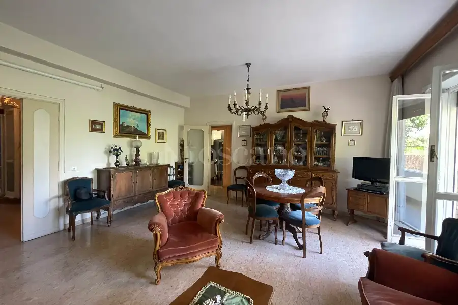 Casa in vendita di 210 mq a €820.000 (rif. 21/2026)