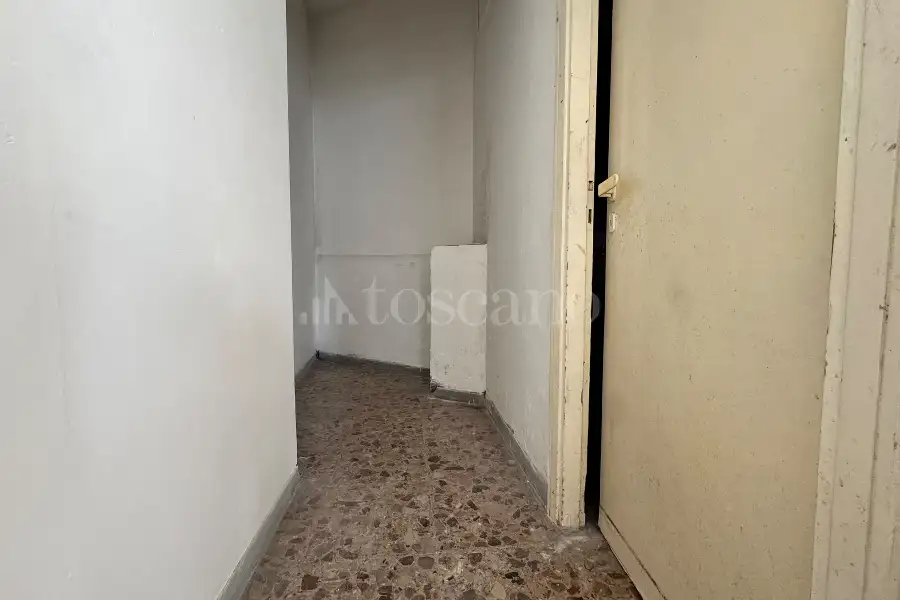 Negozio in affitto di 30 mq a €870 (rif. 50/2026)
