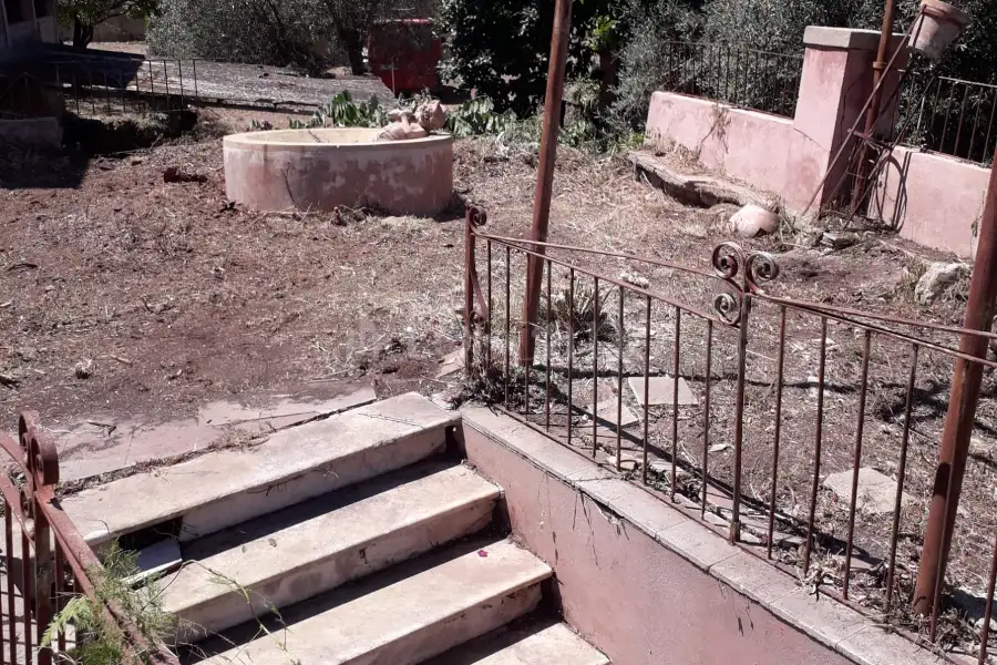 Villa in vendita di 225 mq a €100.000 (rif. 98/2016)