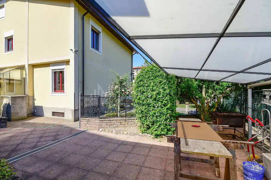 Villa Bifamiliare in vendita di 250 mq a €485.000 (rif. 16/2026)