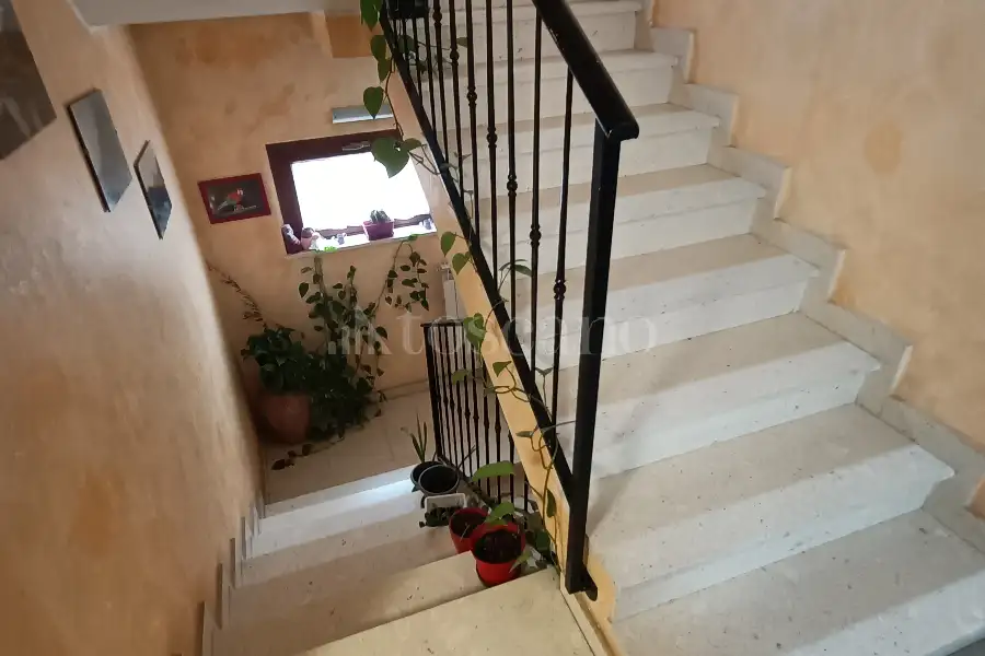 Villa Bifamiliare in vendita di 156 mq a €320.000 (rif. 11/2026)