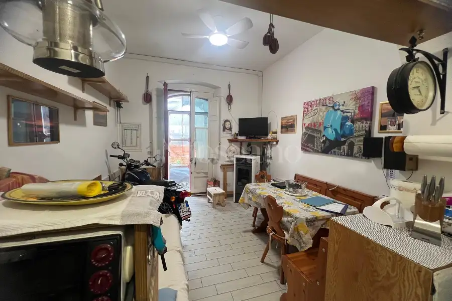 Casa Indipendente in vendita di 70 mq a €85.000 (rif. 18/2026)