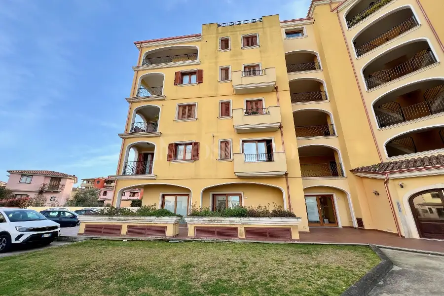 Negozio in vendita di 89 mq a €215.000 (rif. 24/2025)