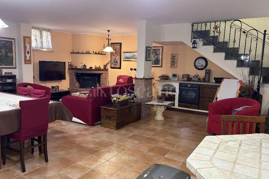 Villa in vendita di 180 mq a €380.000 (rif. 33/2026)