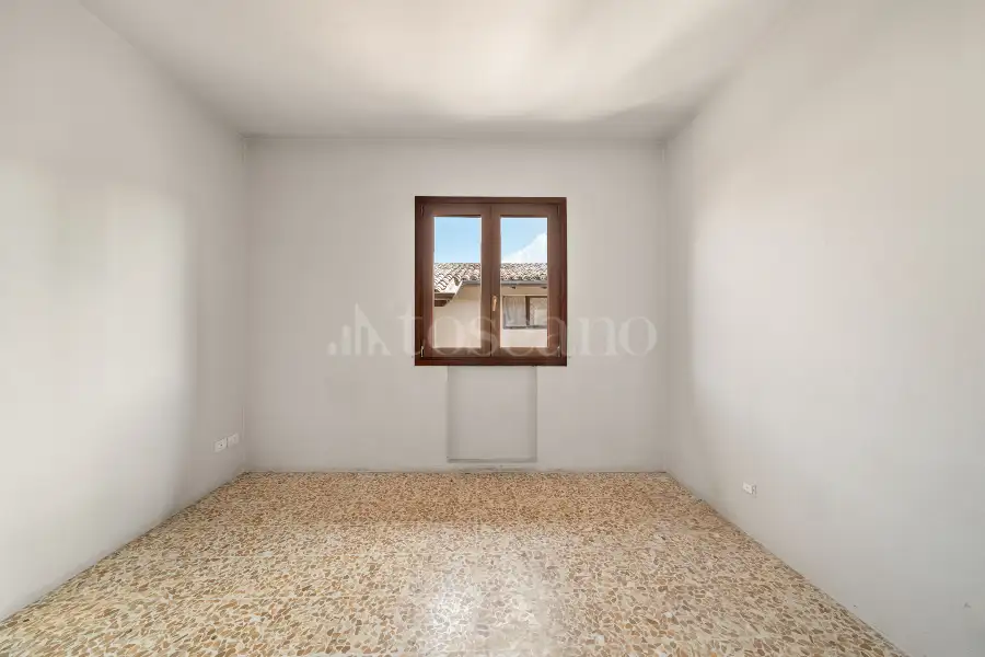 Villa Bifamiliare in vendita di 120 mq a €285.000 (rif. 15/2026)