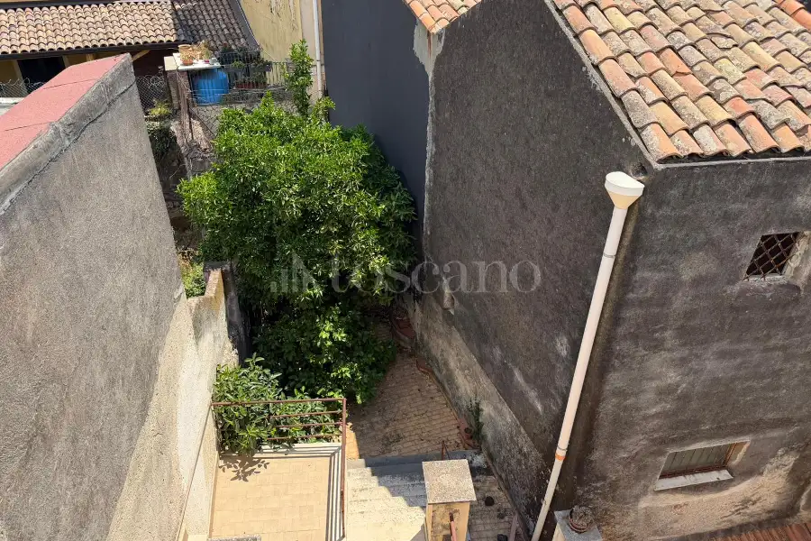 Palazzo in vendita di 263 mq a €248.000 (rif. 118/2026)