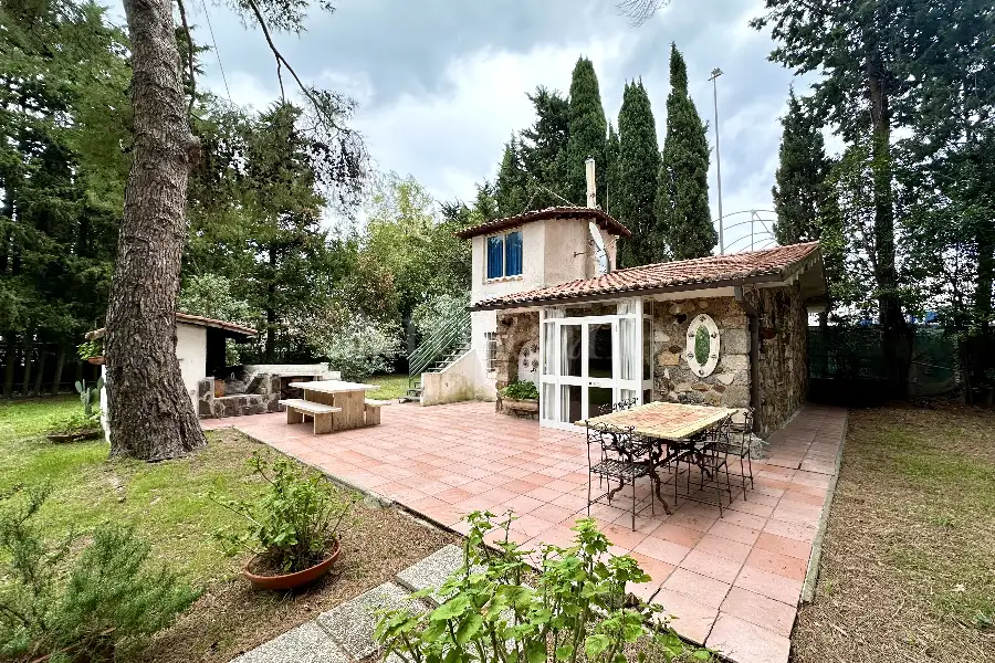 Casale in vendita di 200 mq a €790.000 (rif. 22/2025)