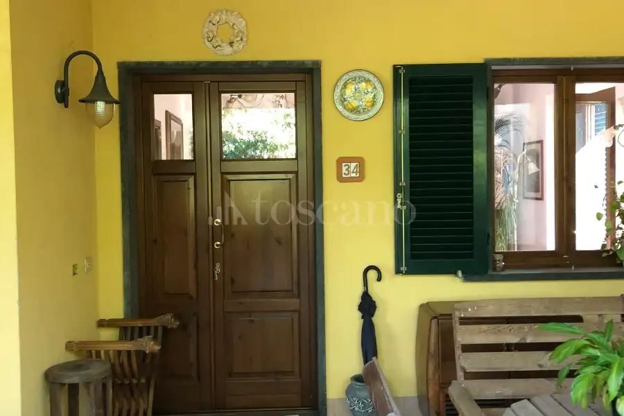 Villa in vendita di 410 mq a €398.000 (rif. 43/2024)
