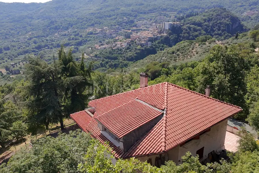 Villa in vendita di 315 mq a €290.000 (rif. 7/2025)