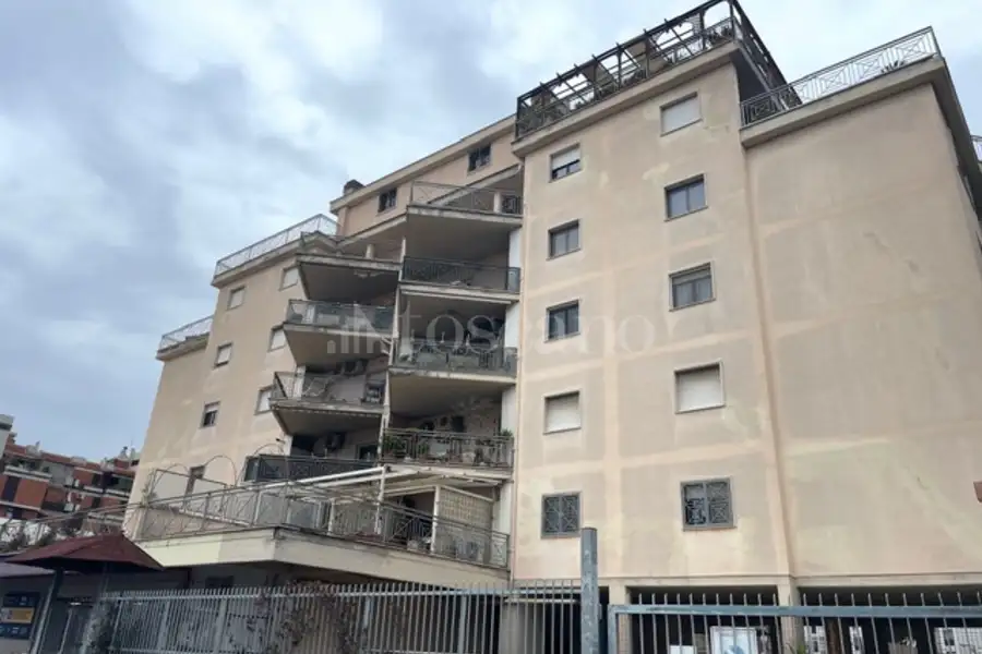 Box in vendita di 21 mq a €39.000 (rif. 16/2026)