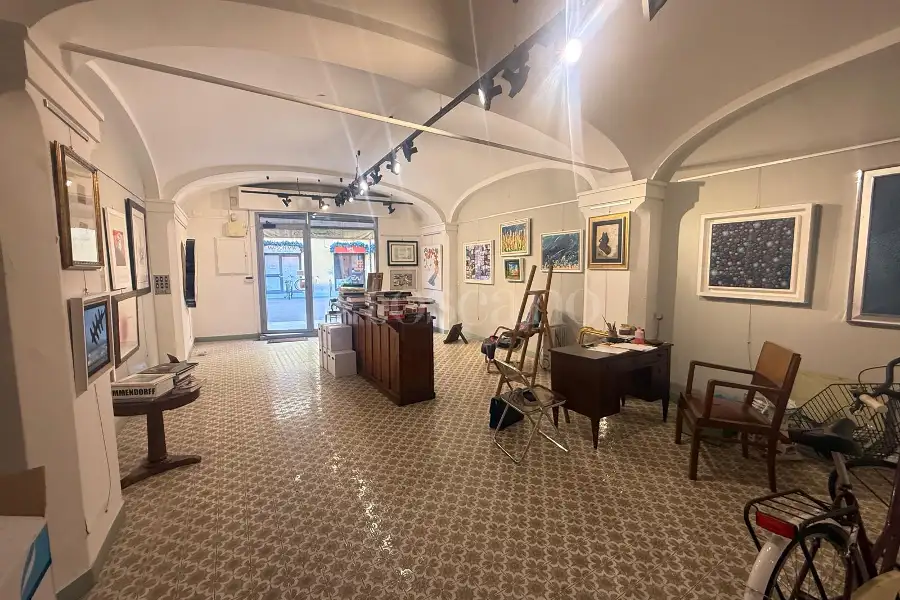 Negozio in vendita di 53 mq a €135.000 (rif. 53/2026)