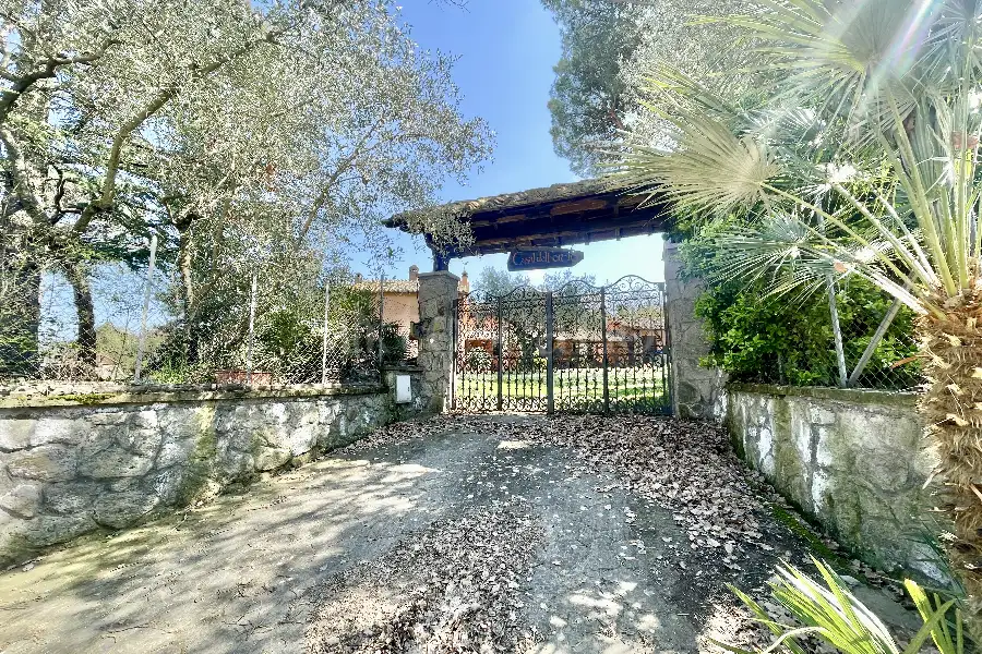 Villa in vendita di 200 mq a €520.000 (rif. 18/2026)
