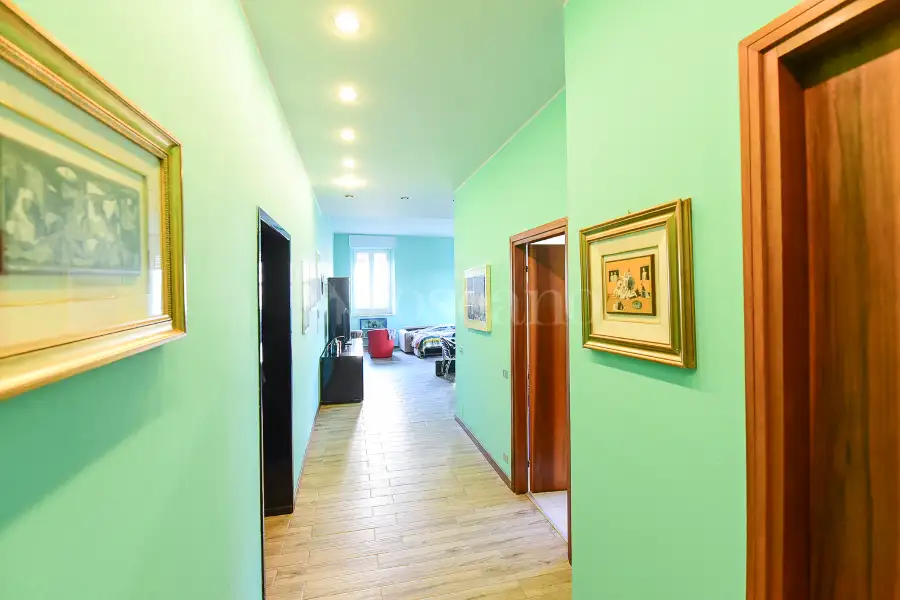 Casa Indipendente in vendita di 400 mq a €260.000 (rif. 9/2026)