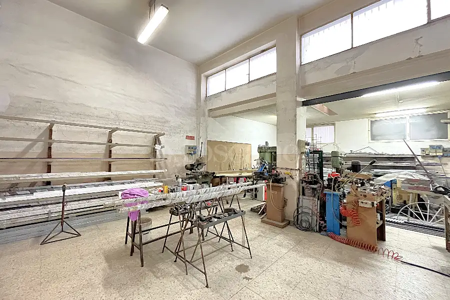 Laboratorio in vendita di 195 mq a €149.000 (rif. 2/2025)