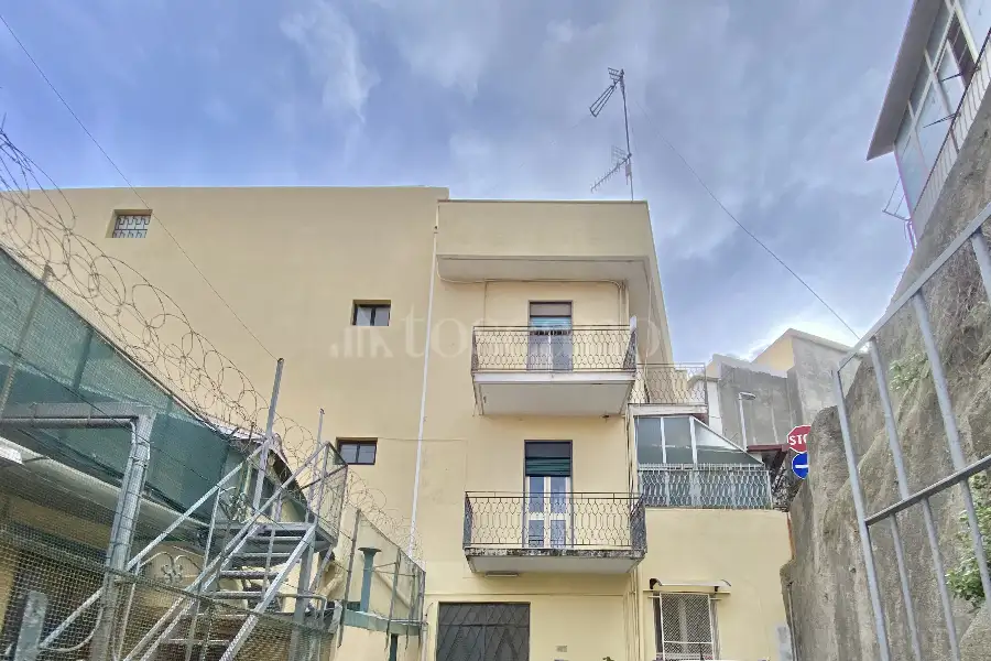 Casa in vendita di 110 mq a €64.000 (rif. 3/2026)