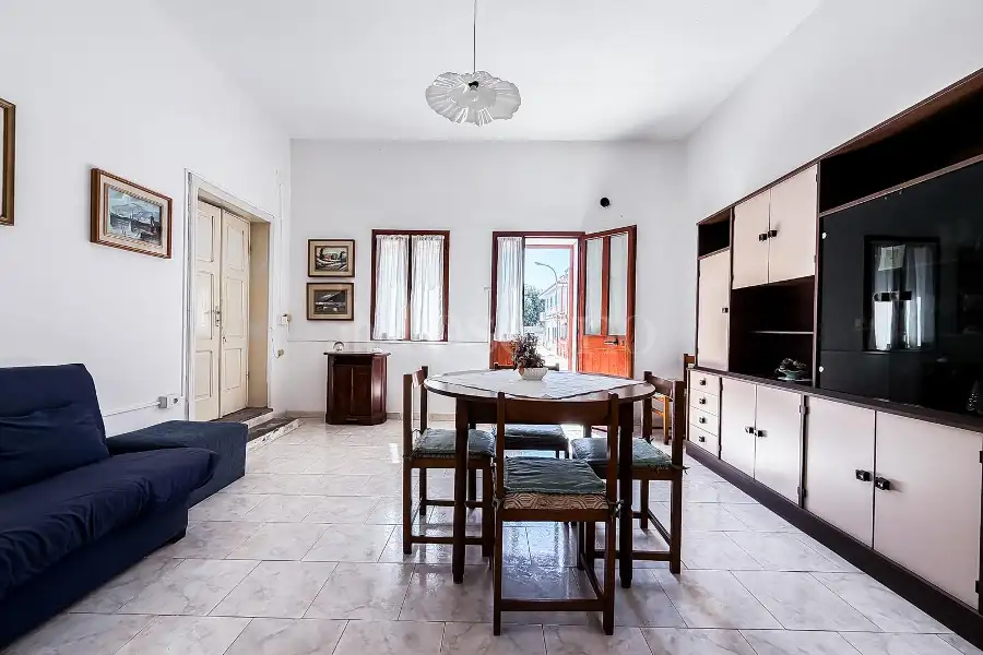 Casa Indipendente in vendita di 140 mq a €65.000 (rif. 40/2026)