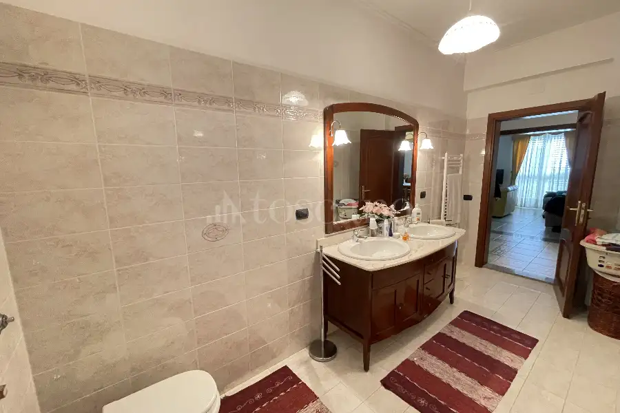 Casa Indipendente in vendita di 382 mq a €450.000 (rif. 2/2026)