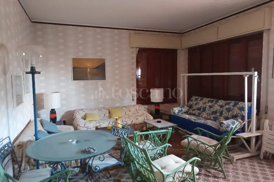 Villa in vendita di 365 mq a €490.000 (rif. 112/2025)