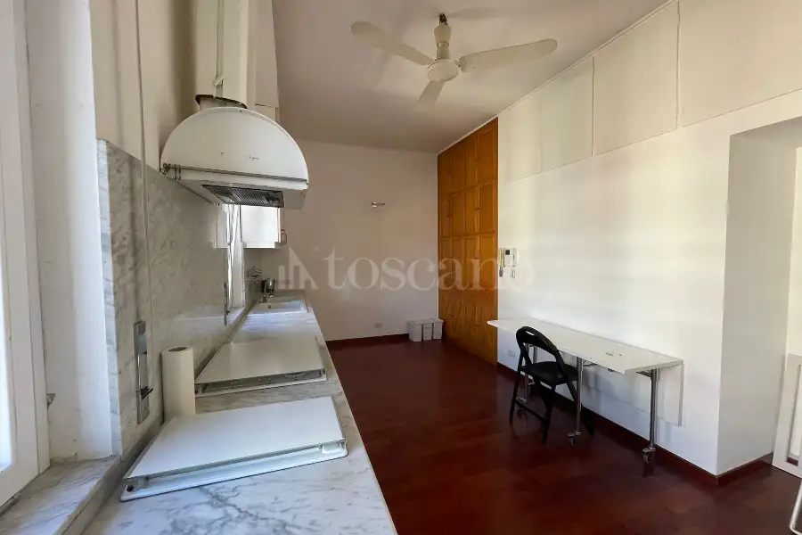 Attico in vendita di 230 mq a €1.400.000 (rif. 1/2026)