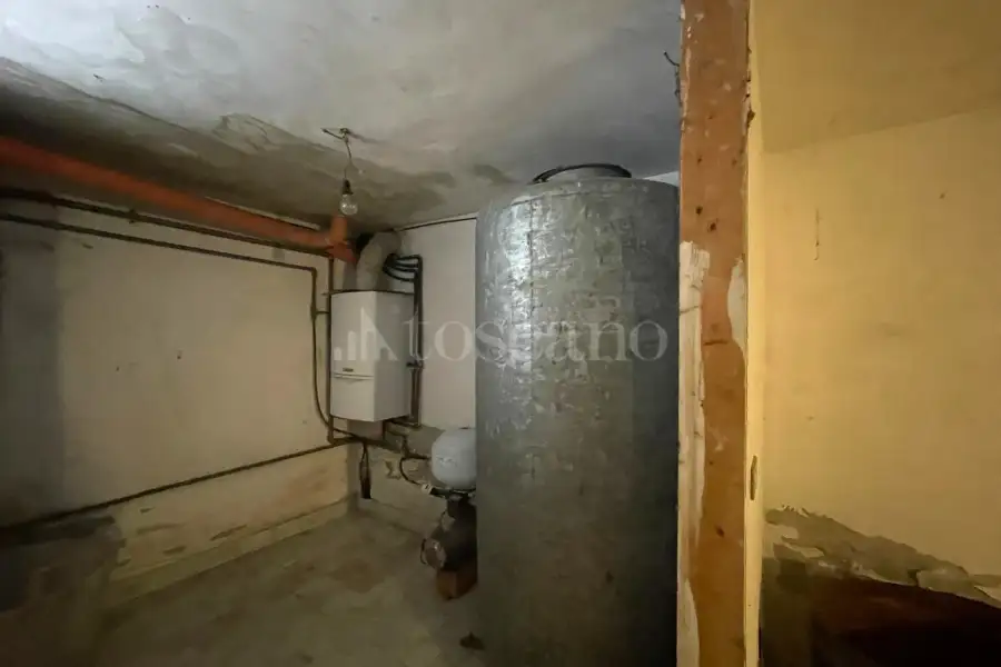 Villa in vendita di 305 mq a €650.000 (rif. 12/2025)