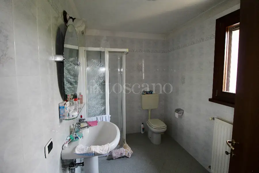 Casa Indipendente in vendita di 236 mq a €250.000 (rif. 121/2026)