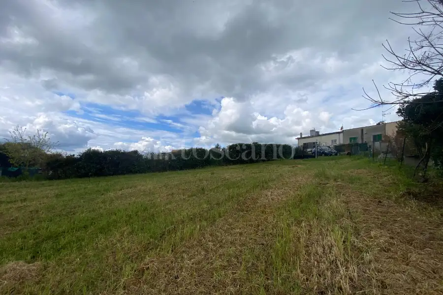 Agricolo in vendita di 1.500 mq a €40.000 (rif. 71/2025)