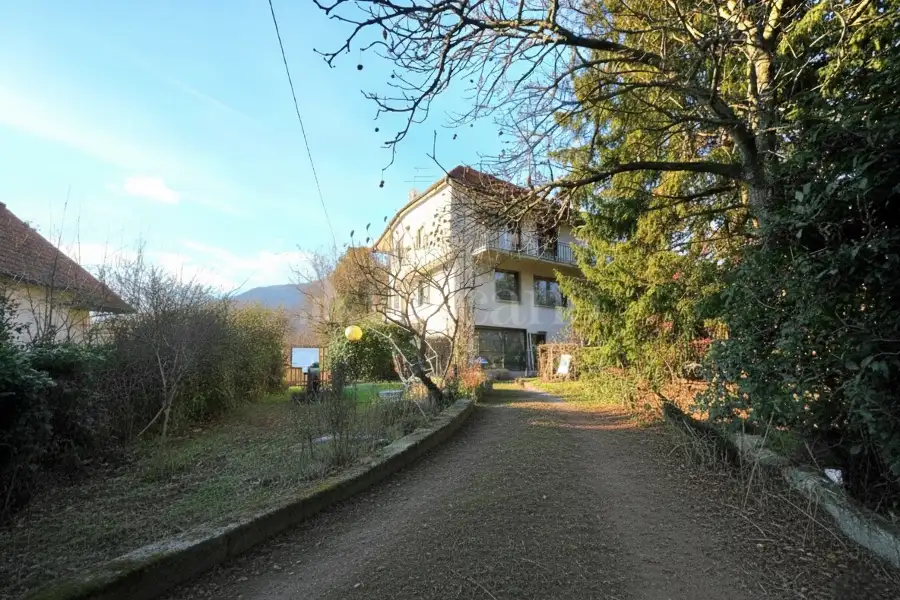 Casa Indipendente in vendita di 300 mq a €299.000 (rif. 80/2025)