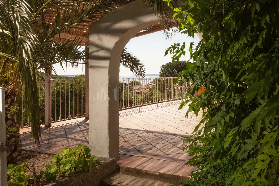 Villa in vendita di 135 mq a €700.000 (rif. 5/2026)