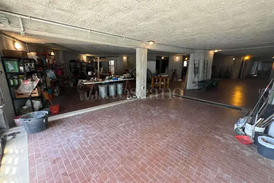 Casa in vendita di 800 mq a €879.000 (rif. 109/2024)