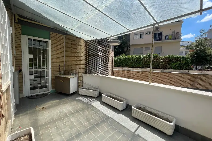 Casa in vendita di 210 mq a €820.000 (rif. 21/2026)