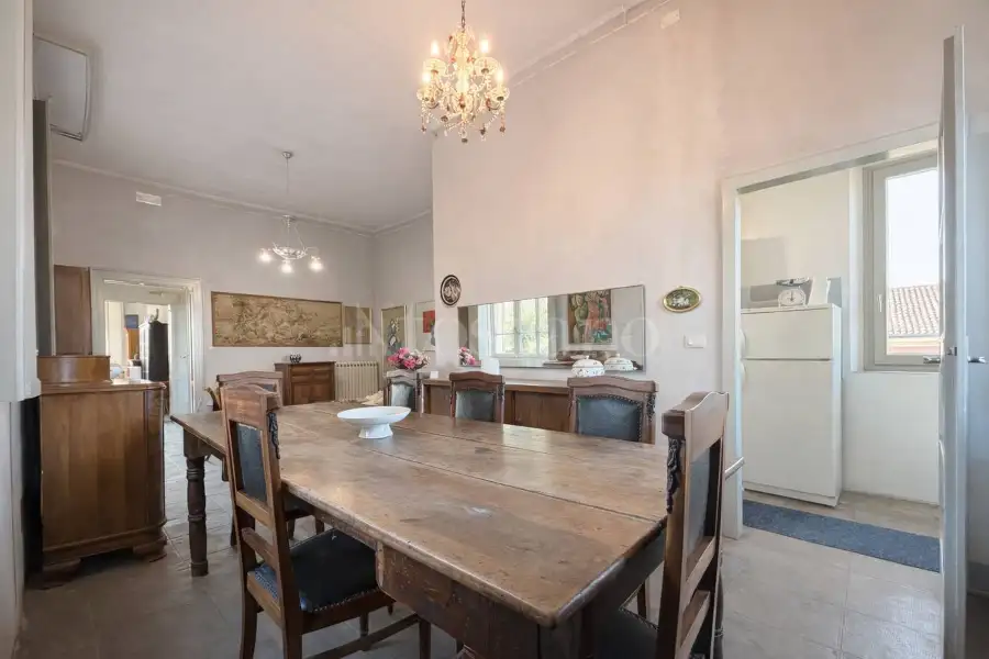 Villa in vendita di 440 mq a €469.000 (rif. 4/2026)