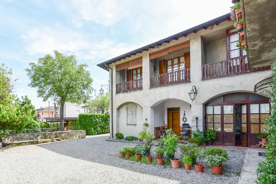 Casa in vendita di 250 mq a €270.000 (rif. 28/2025)