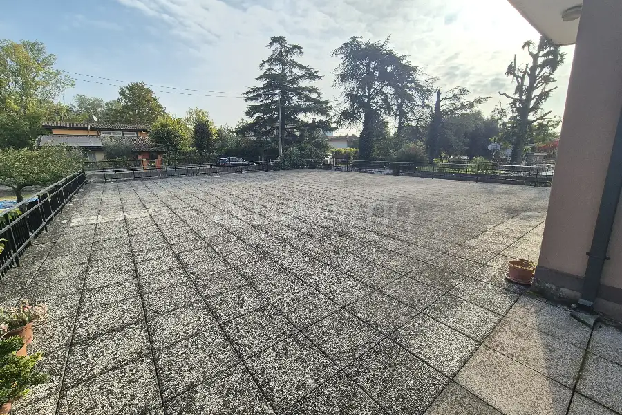 Villa Plurifamiliare in vendita di 350 mq a €750.000 (rif. 38/2025)