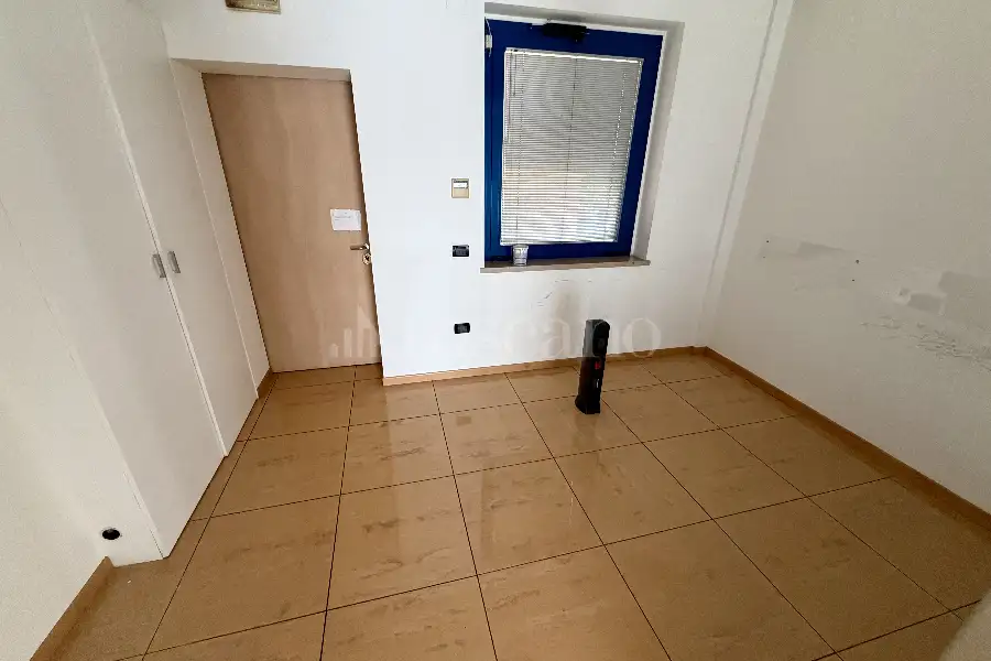 Palazzo in vendita di 365 mq a €650.000 (rif. 21/2026)
