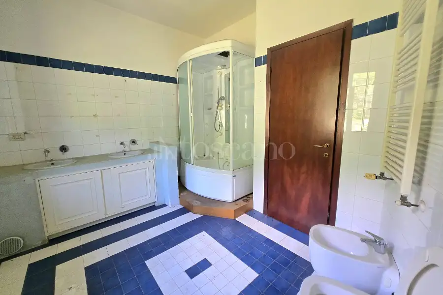 Villa in vendita di 200 mq a €780.000 (rif. 38/2026)