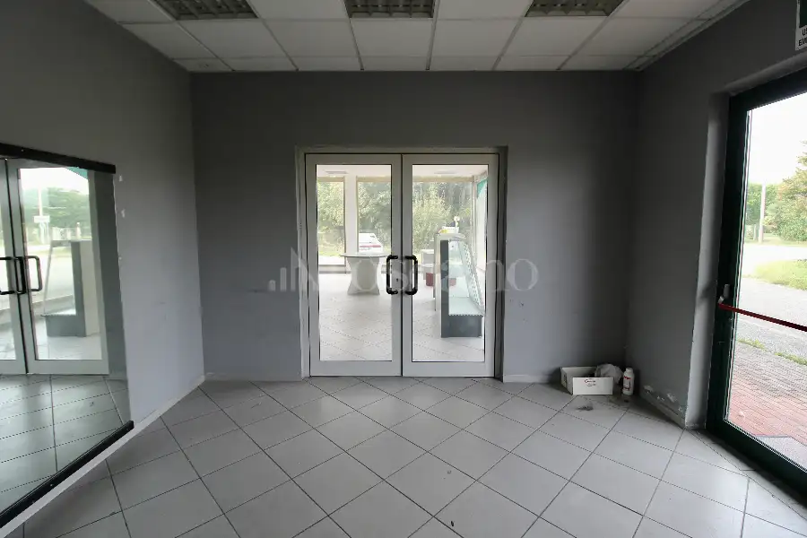 Negozio in vendita di 540 mq a €199.000 (rif. 164/2026)