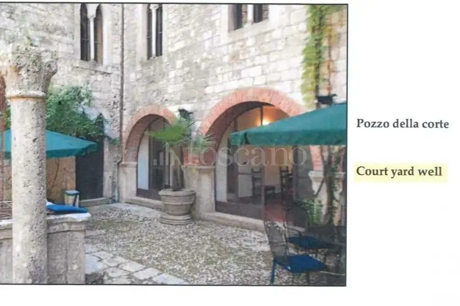 Palazzo in vendita di 3.000 mq trattativa riservata (rif. 69/2026)